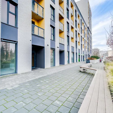 Legnicka Residnce 17b Adam I Ela * Βρότσλαβ